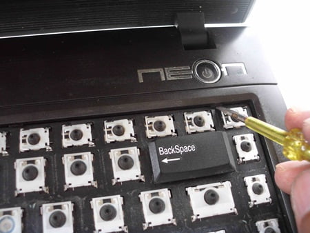 Cara Memperbaiki Keyboard