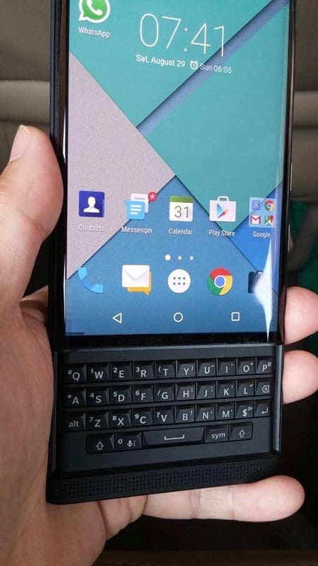 Ponsel BlackBerry Berbasis Android