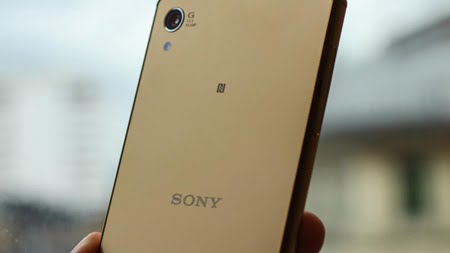 Keluarga Sony Xperia Z5 Termasuk Ponsel 4K Pertama di Dunia