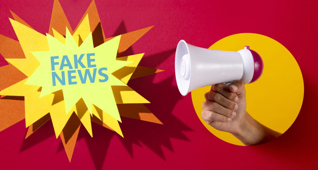 fake-news-works-coming-out-megaphone-ancaman-teknologi-ai