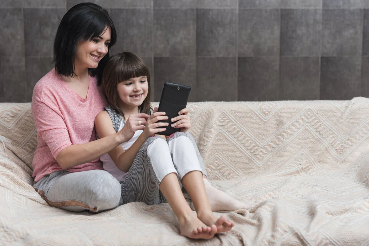 Durasi Bermain Gadget Untuk Anak, Kenali Cara Yang Tepat