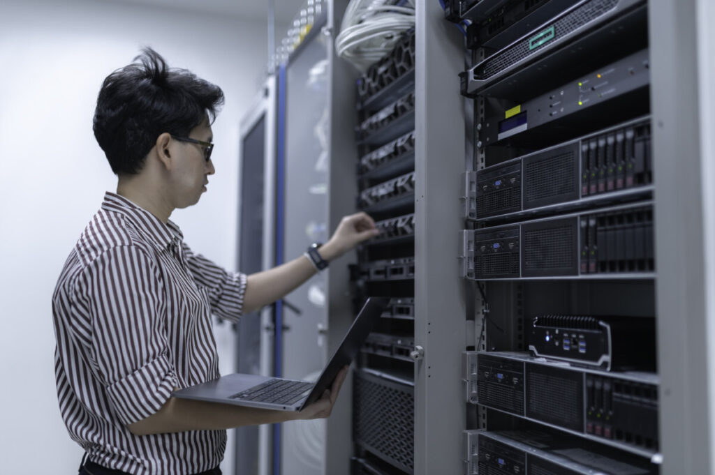 setting-up network server room