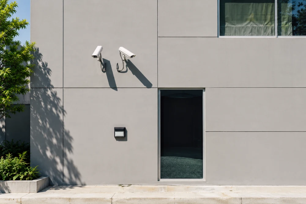 CCTV Analog dan IP